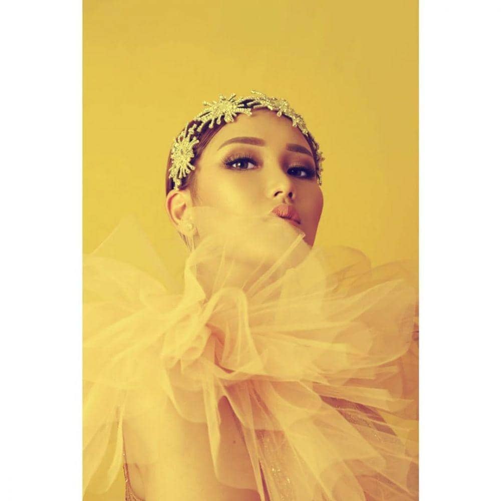 instagram.com/ayutingting92