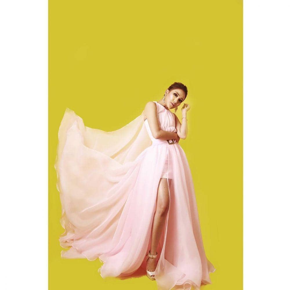 instagram.com/ayutingting92