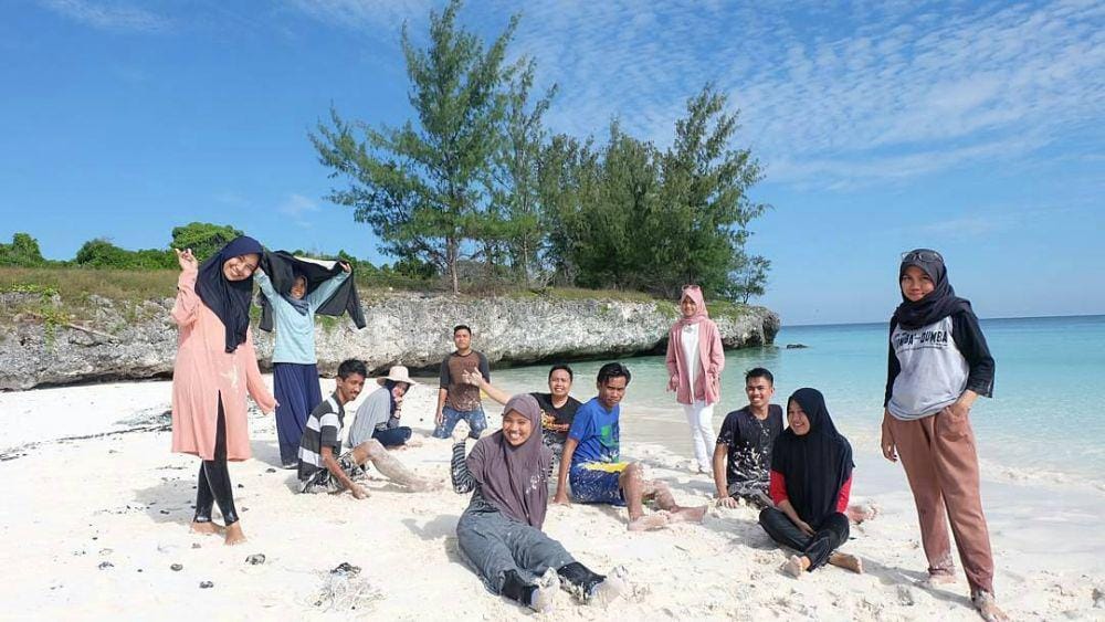 @rizal_lts via instagram.com/explore_selayar