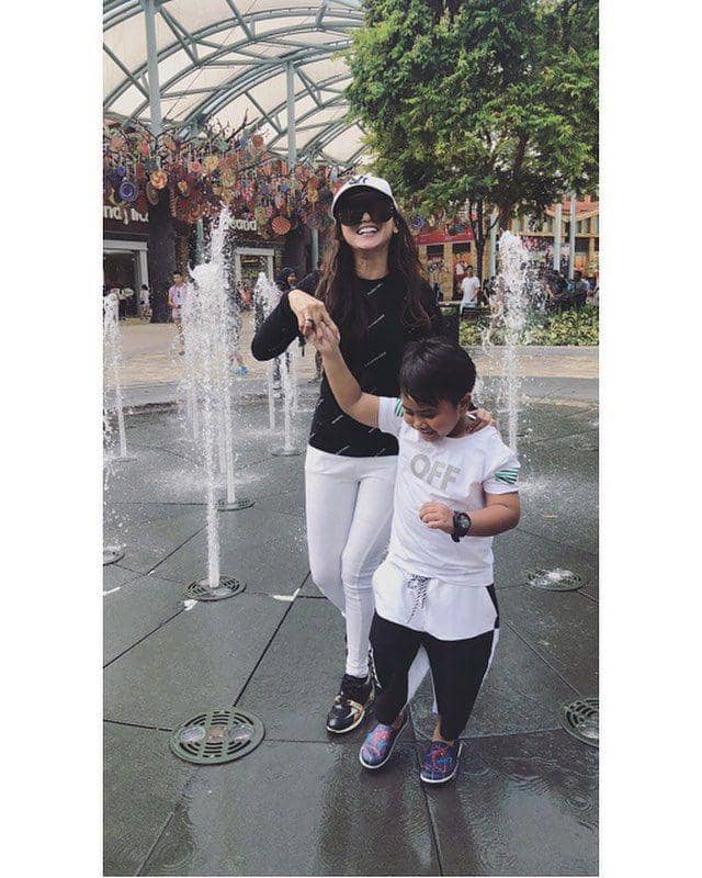 instagram.com/bebizie