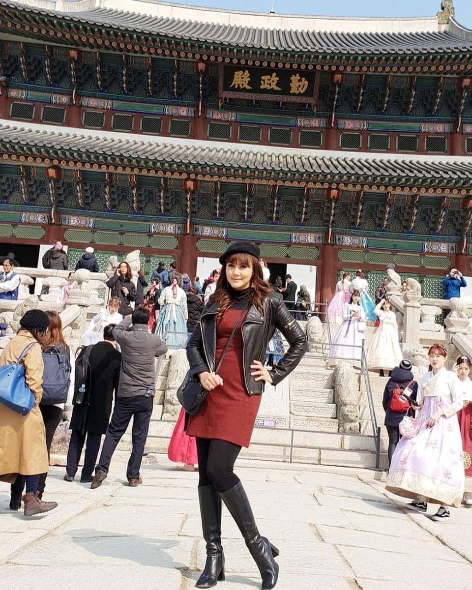 Instagram.com/anita.hara