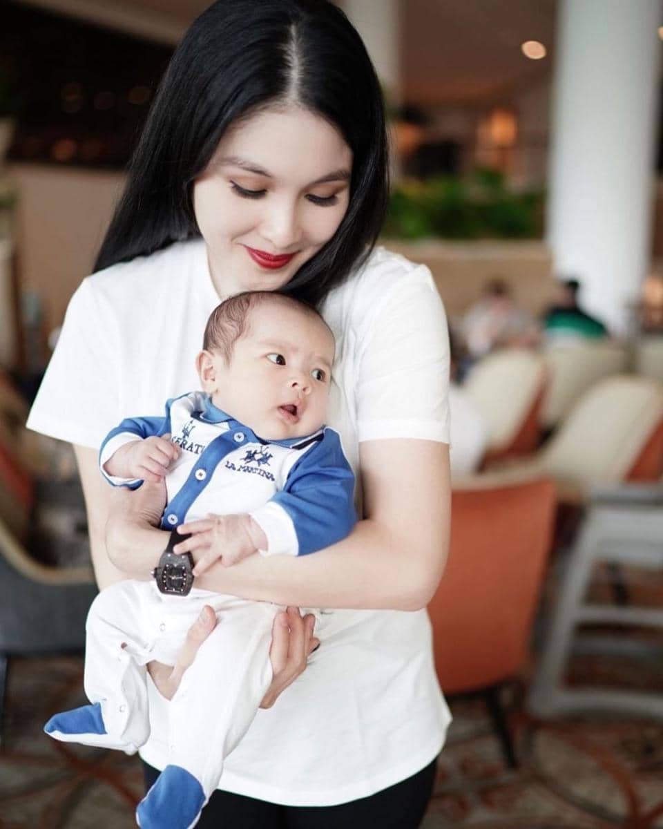 instagram.com/mikhaelmoeis2