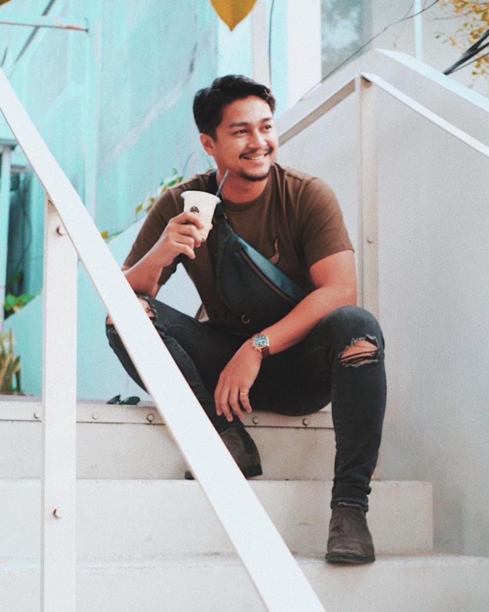 instagram.com/devamahenra