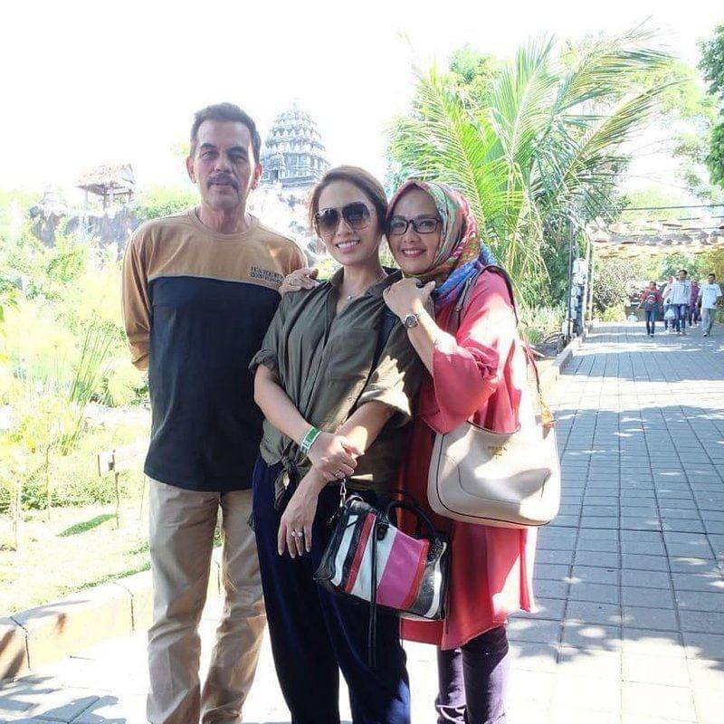 Instagram.com/ussypratama/