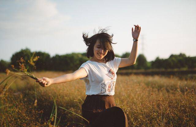 https://unsplash.com/@quanlightwriter
