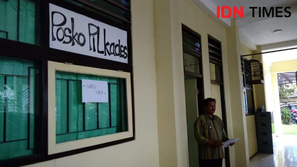 Posko Pilkades yang ada di Dinas Pemberdayaan Masyarakat Desa Kabupaten Kudus.