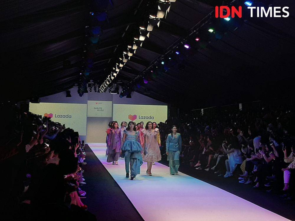 Lazada Gelar Fashion Show "See Now Buy Now" dalam Jakarta Fashion Week. 23 Oktober 2010. IDN Times/Klara Livia