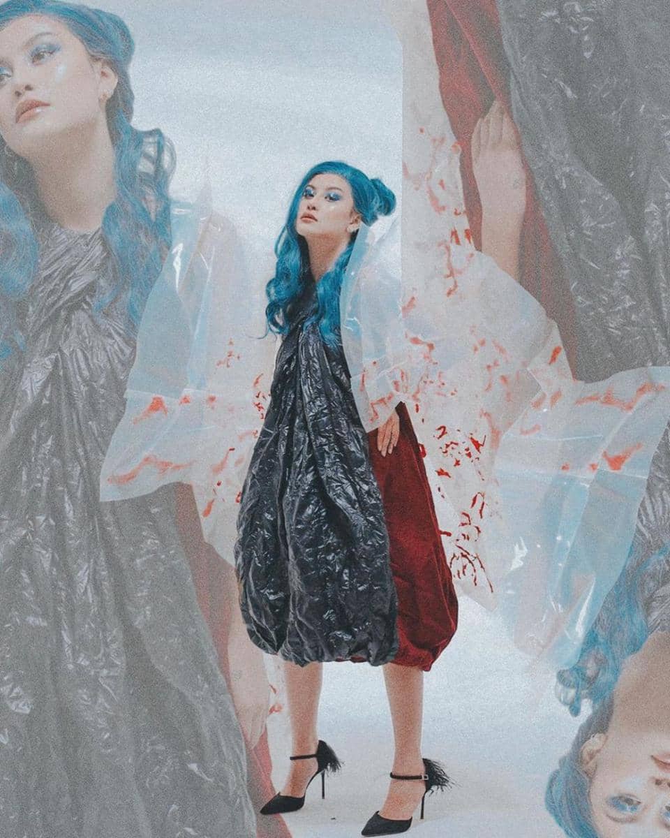 instagram.com/awkarin