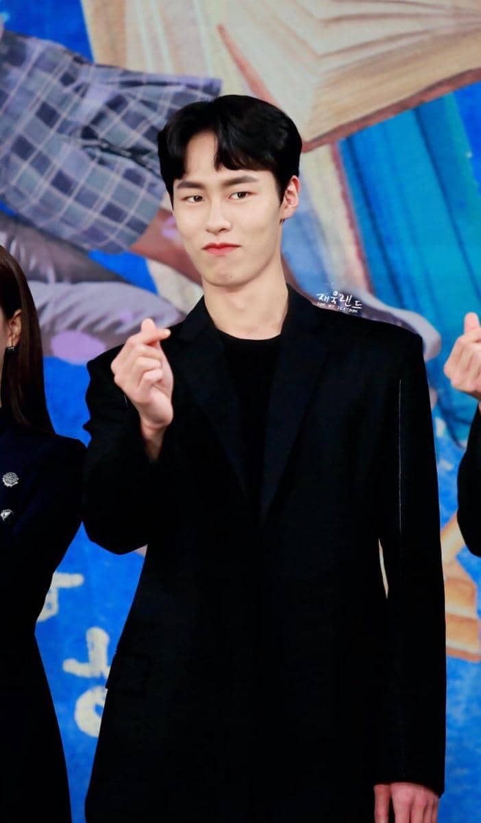 twitter.com/leejaewookpics