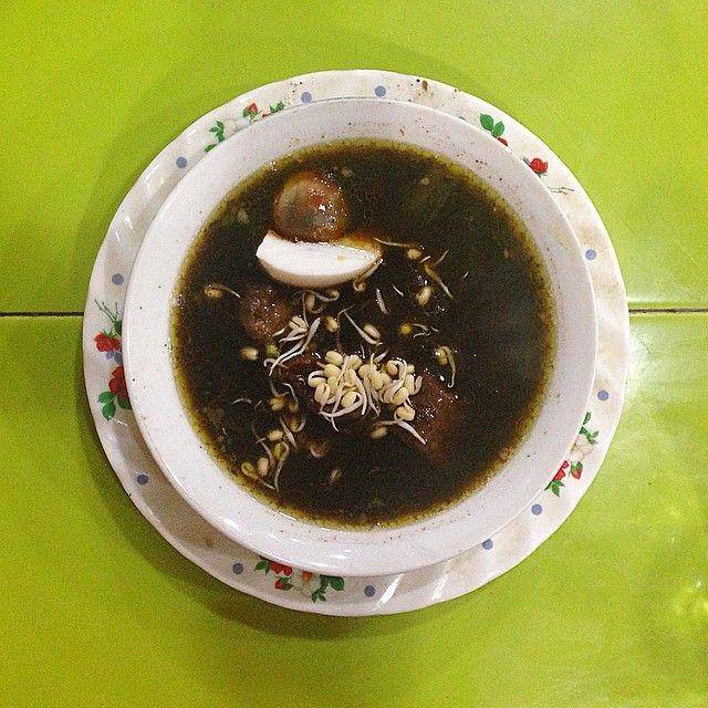 instagram.com/indraherlambang