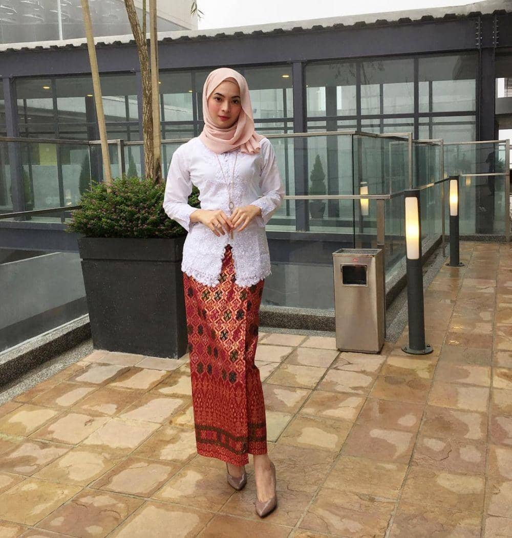 instagram.com/farahfarhanaaaaa