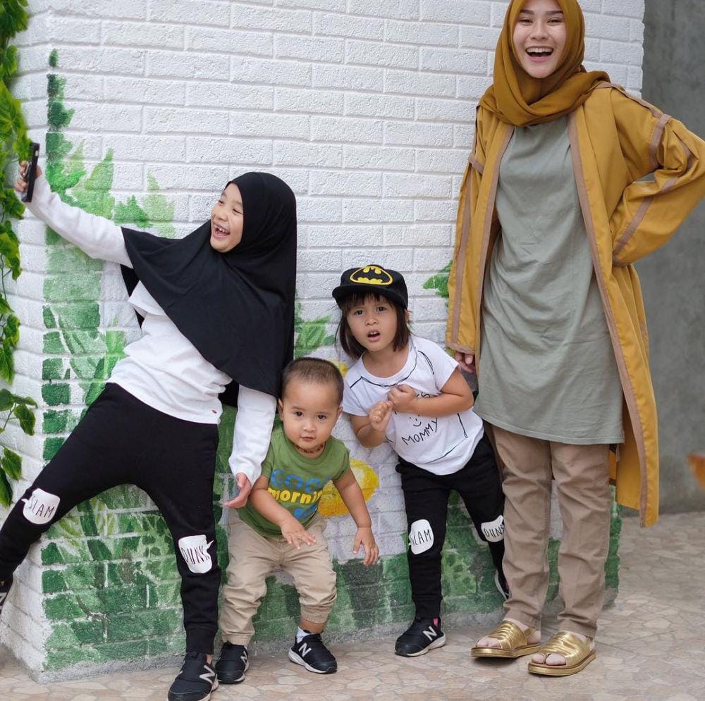 instagram.com/zaskia adya mecca