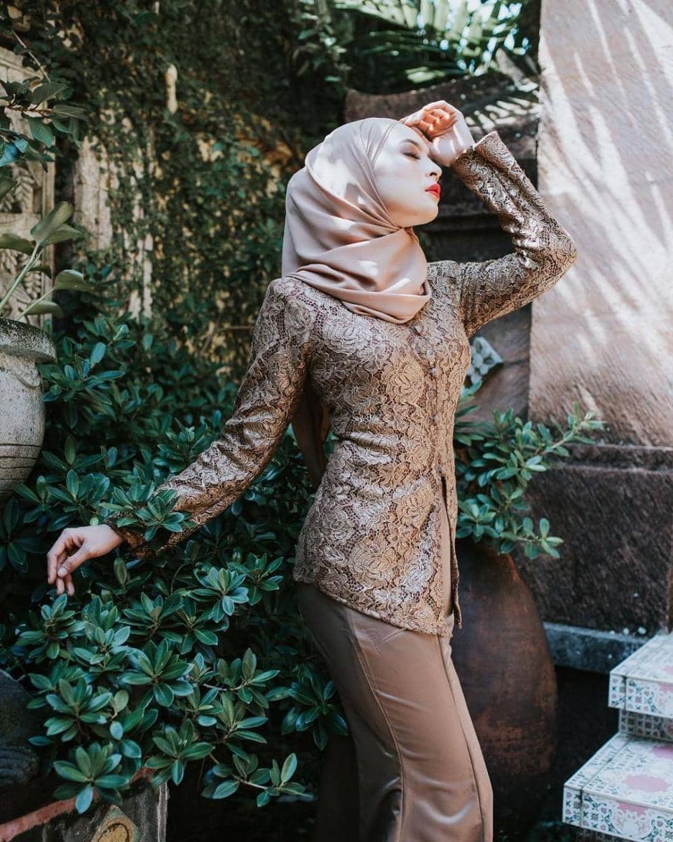 instagram.com/farahfarhanaaaaa