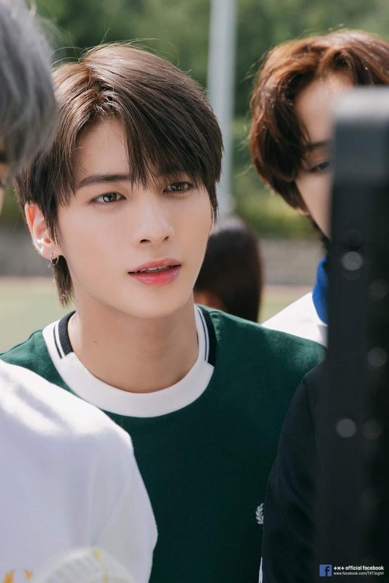 facebook.com/TXT.bighit