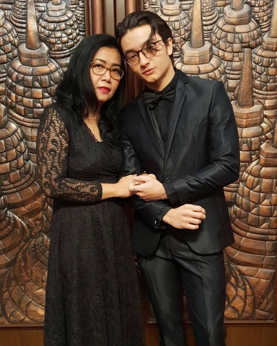 Instagram.com/domaniade