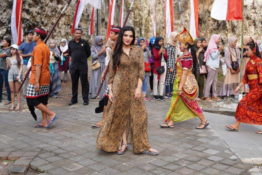 instagram.com/ashanty_ash