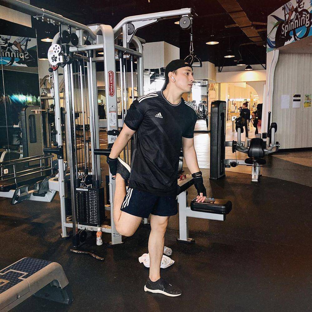 instagram.com/billydavidson_