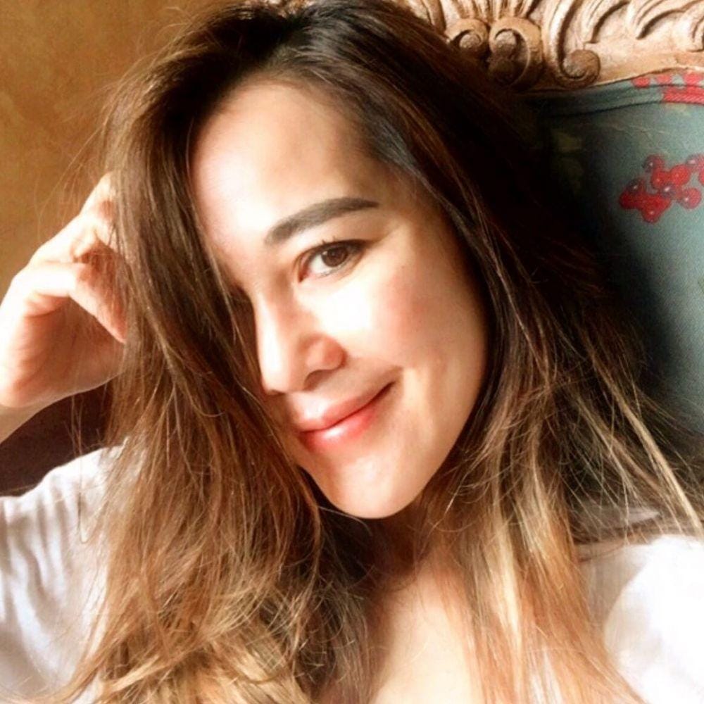 instagram.com/inathomas