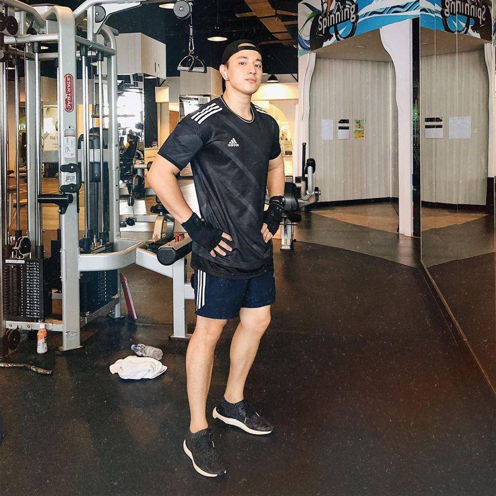 instagram.com/billydavidson_