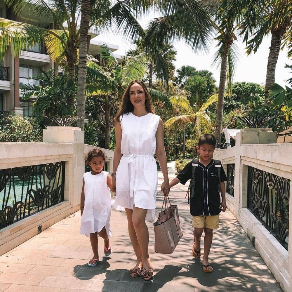 instagram.com/cathysharon