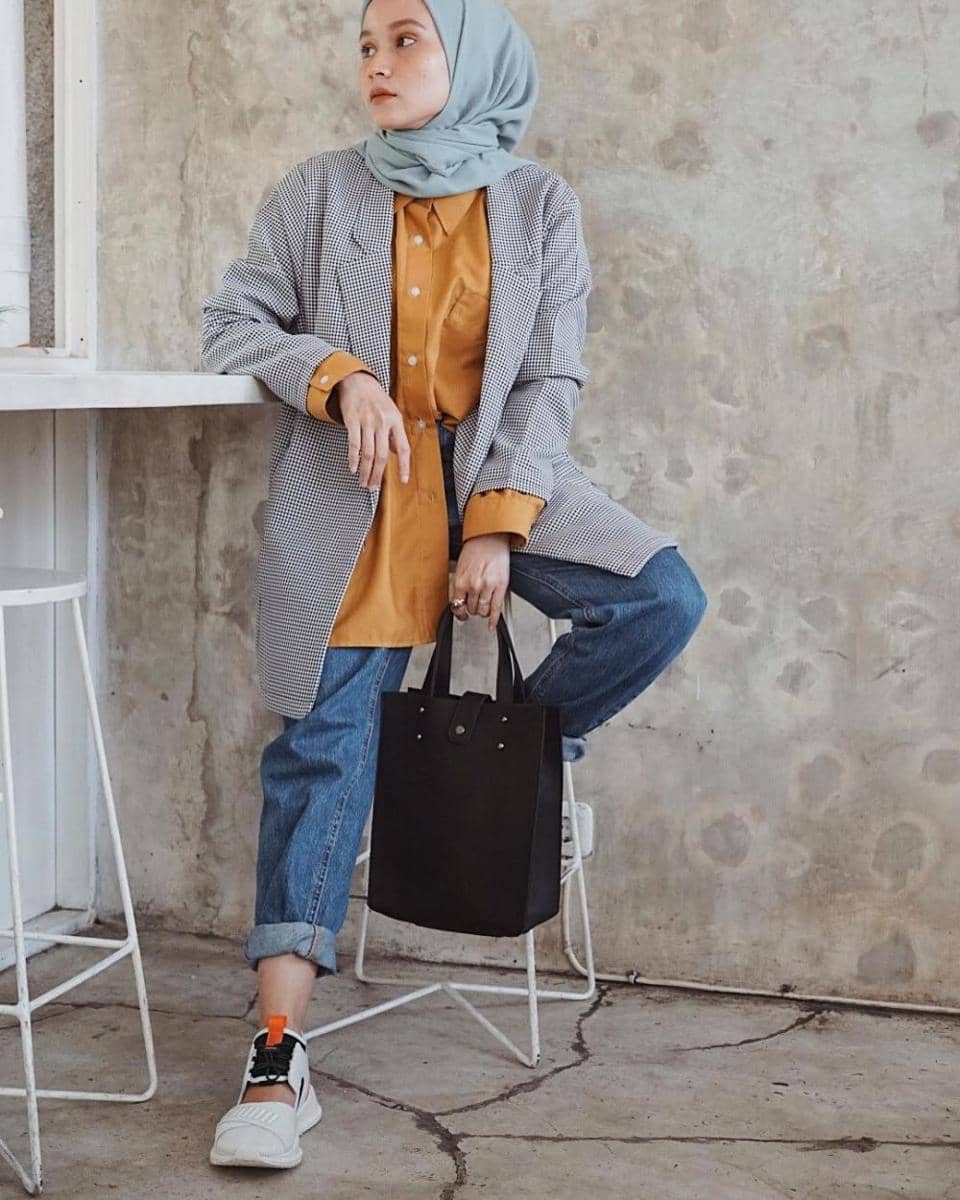 Instagram.com/nissachair