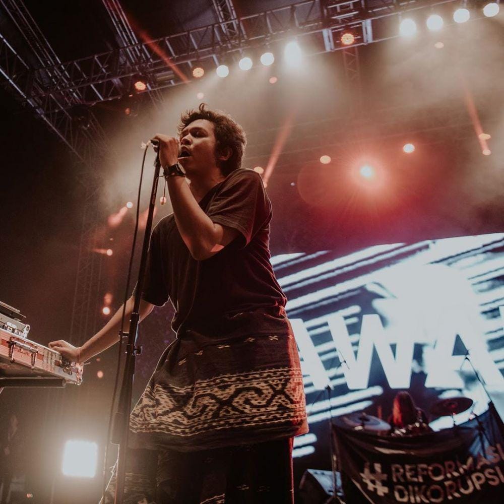 Instagram.com/wordfangs