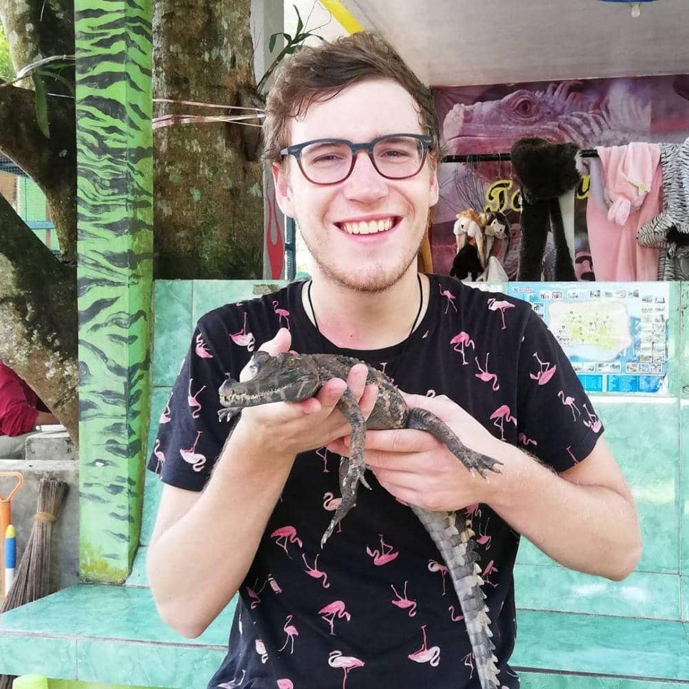 instagram.com/exploring_yogya