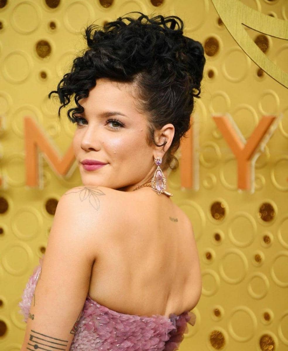 Instagram.com/iamhalsey