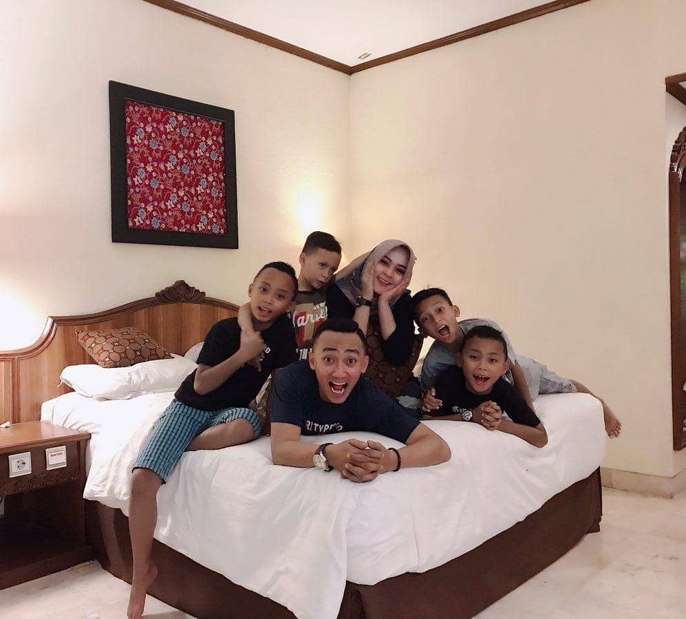 instagram.com/dithapurwana