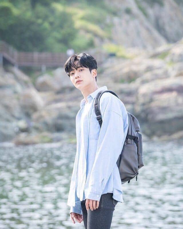 twitter.com/SF9official