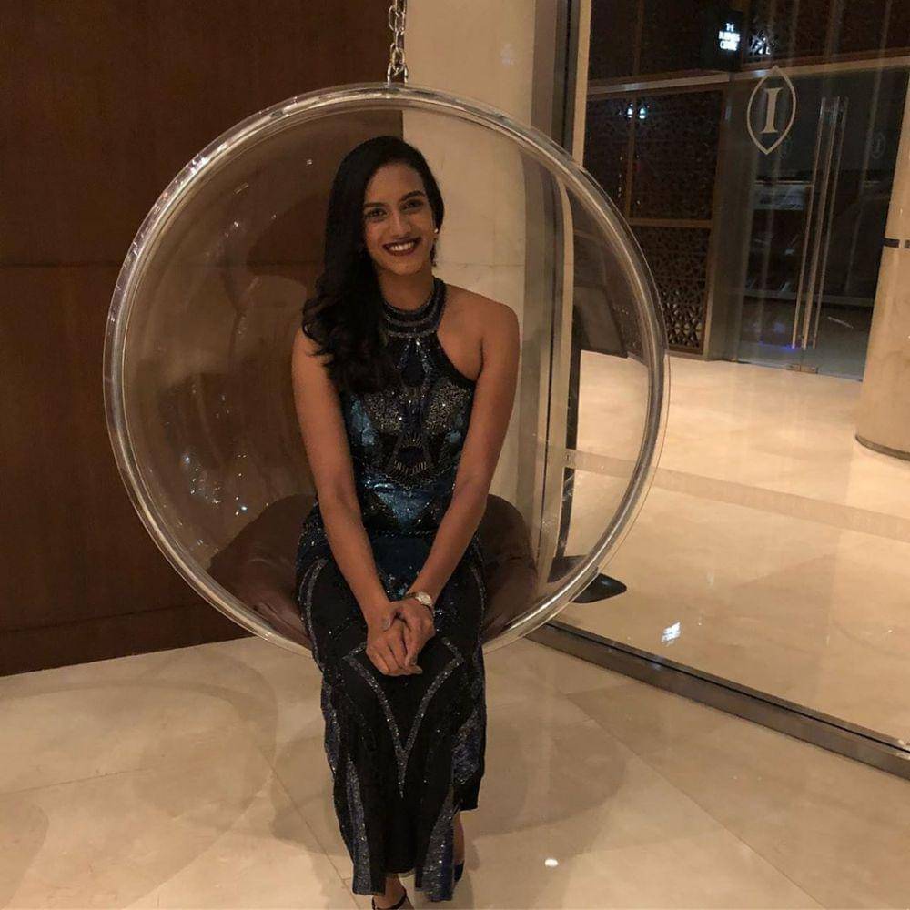 Bak Model, Intip 10 Gaya Fashion Pebulutangkis PV Sindhu Di Luar Arena