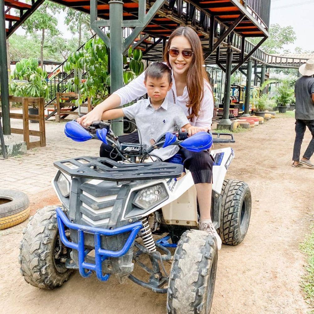 Instagram.com/vanialarissa