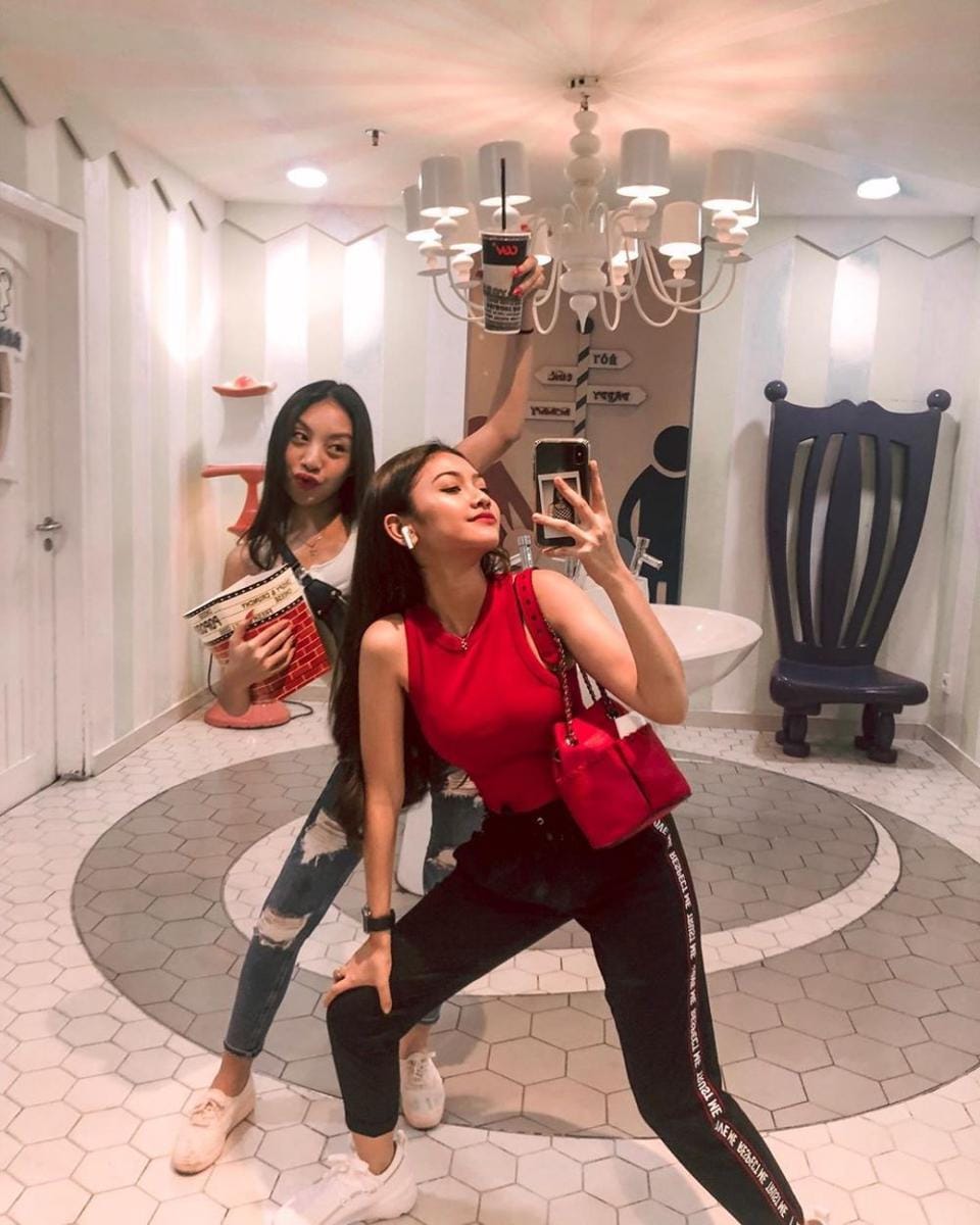 Instagram.com/sarahtuff_