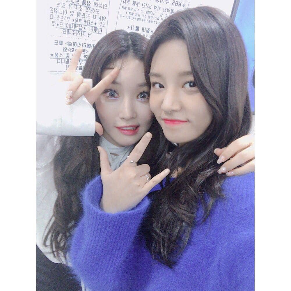 instagram.com/chungha_official