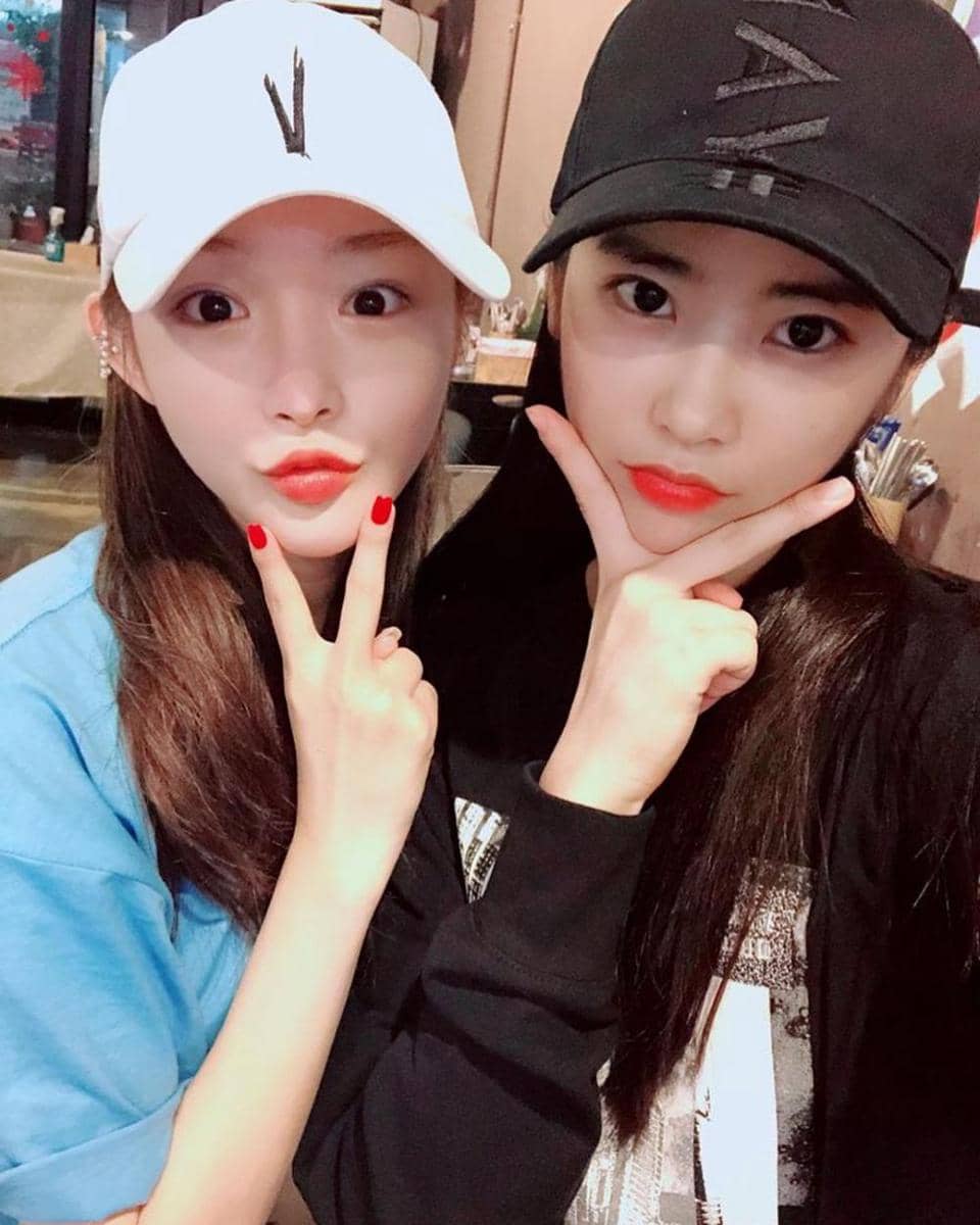 Instagram.com/chungha_official