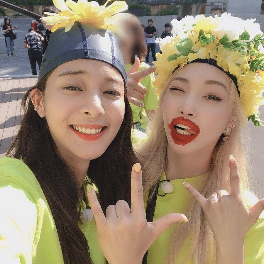 instagram.com/chungha_official