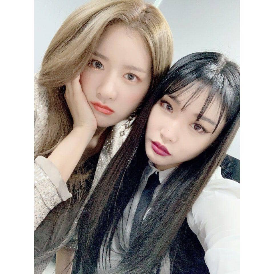 instagram.com/chungha_official
