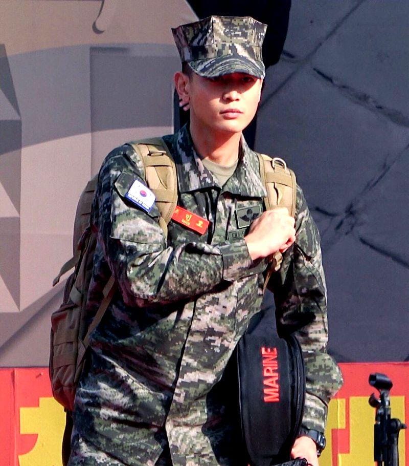 Sesuai peraturan, Minho akan menjalani wajib militer selama 23 bulan
