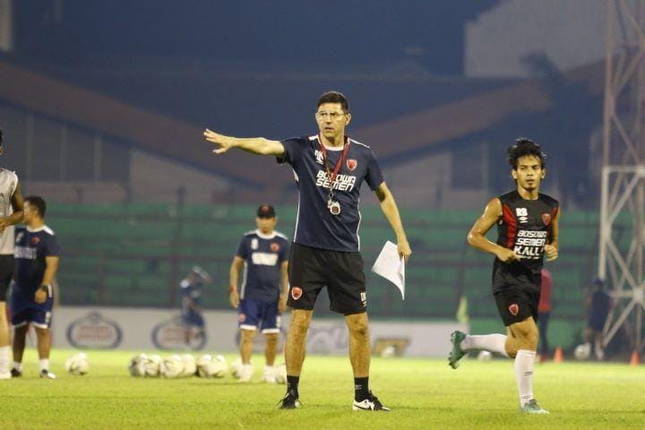 Pelatih PSM Makassar Darije Kalezic resmi mengundurkan diri dari tim pada Sabtu (14/12). (Dok. PSM Makassar/Ahmad Alia)