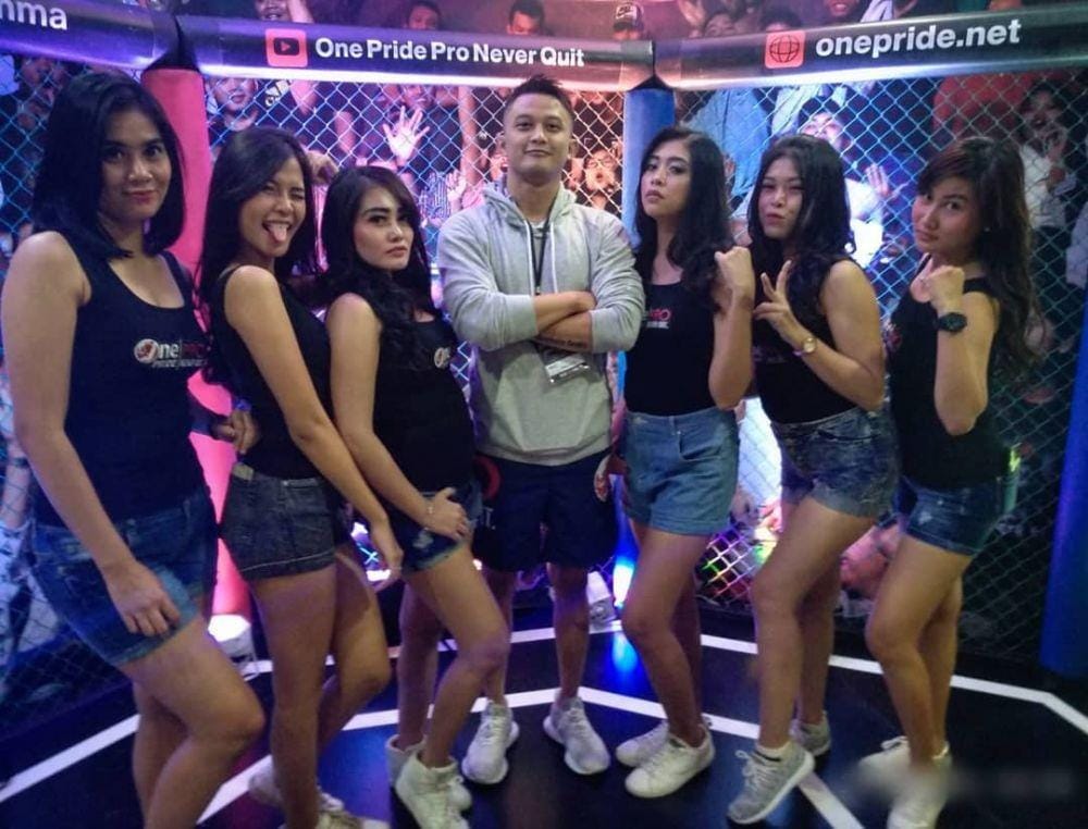 Instagram.com/adhipawitra