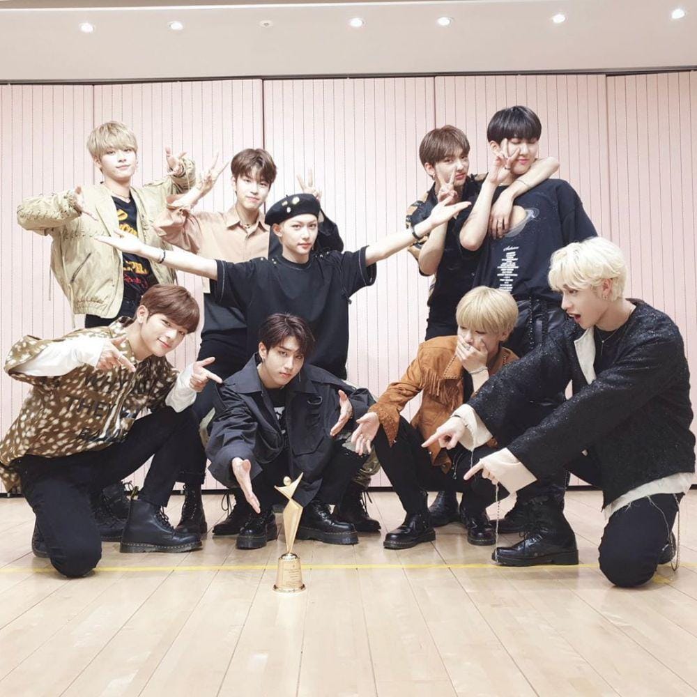 Instagram.com/realstraykids