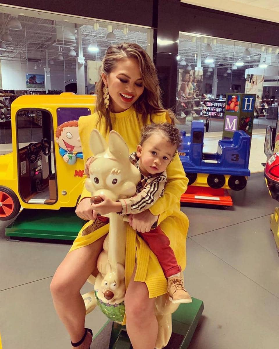 instagram.com/chrissyteigen