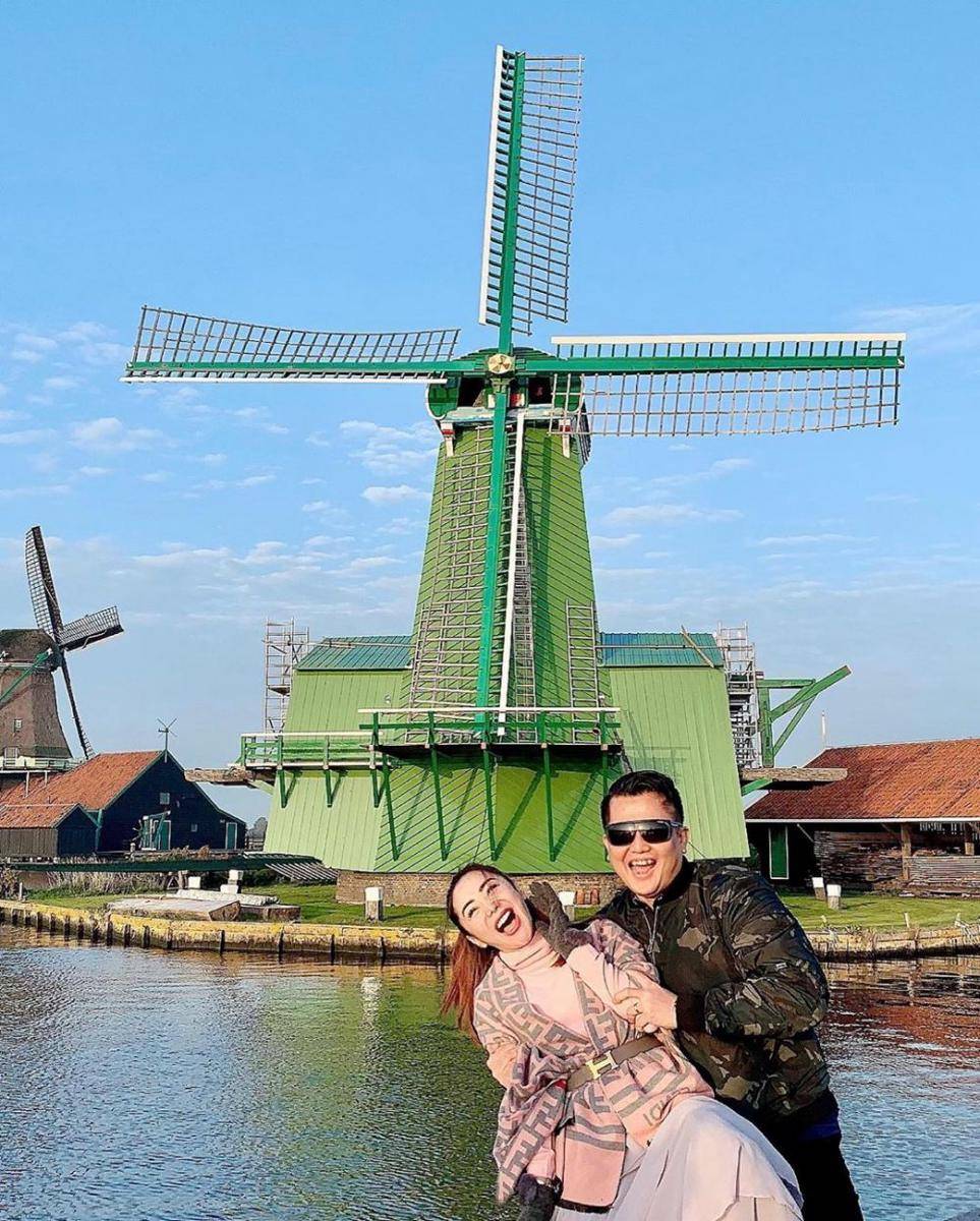 instagram.com/femmypermatasari