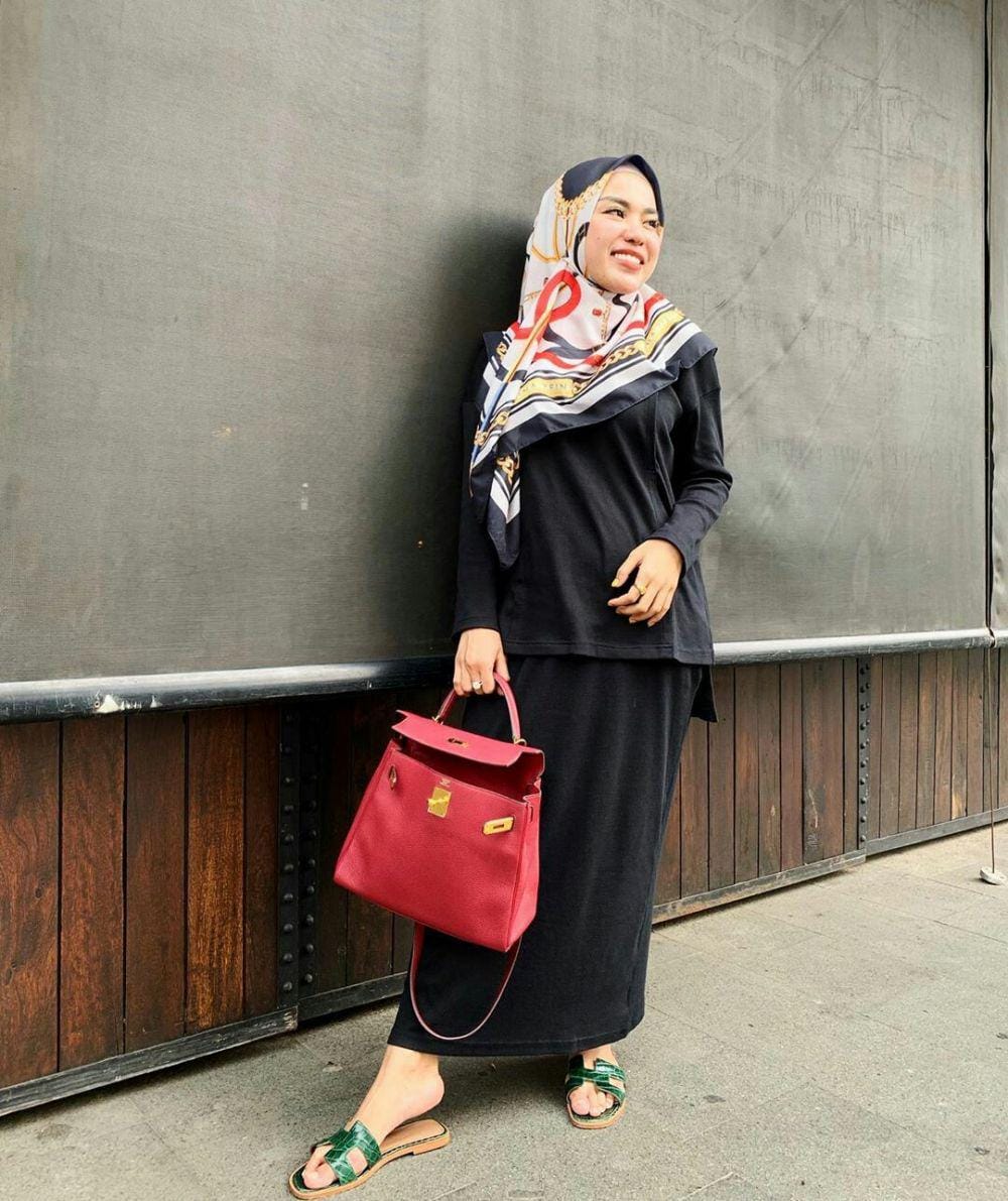 (Instagram.com/medinazein)