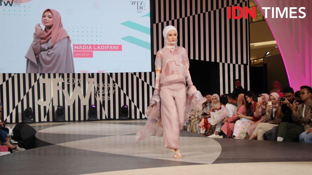 Wardah Inspiring Young Designer Competition (WIYDC) 2019. 27 Oktober 2019. IDN Times/Klara Livia