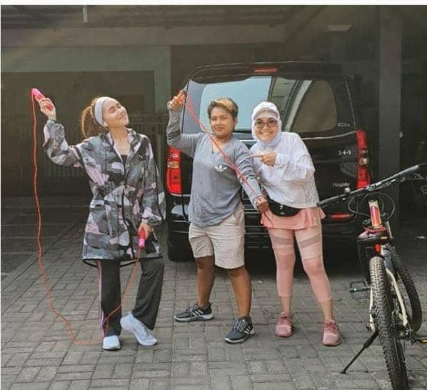 instagram.com/ayutingting92/