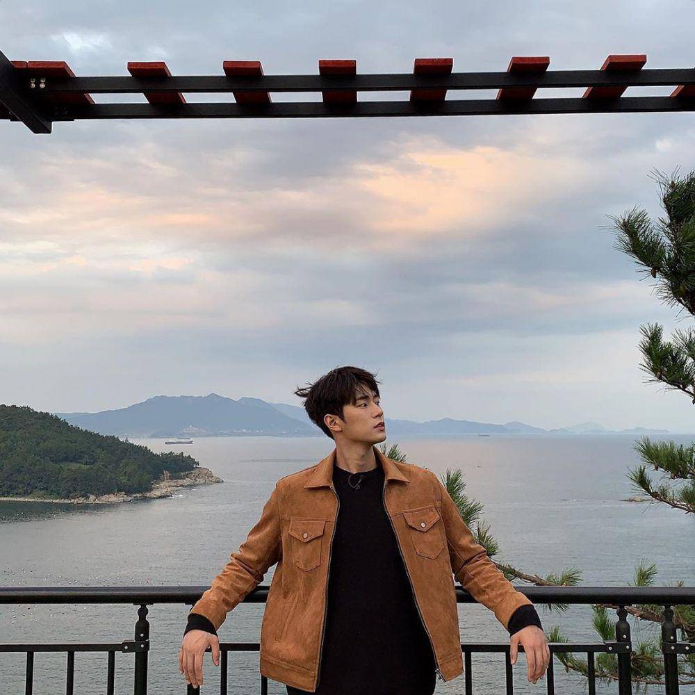 instagram.com/parkseoham