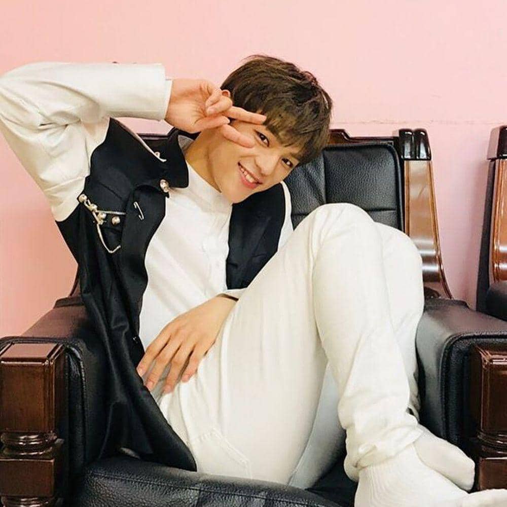 Instagram.com/@woojiniebear