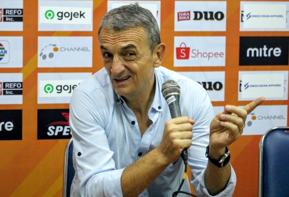 Pelatih Arema FC, Milomir Seslija usai pertandingan kontra Semen Padang di Stadion Kanjuruhan, Senin (28/10/2019). IDN Times/ Alfi Ramadana