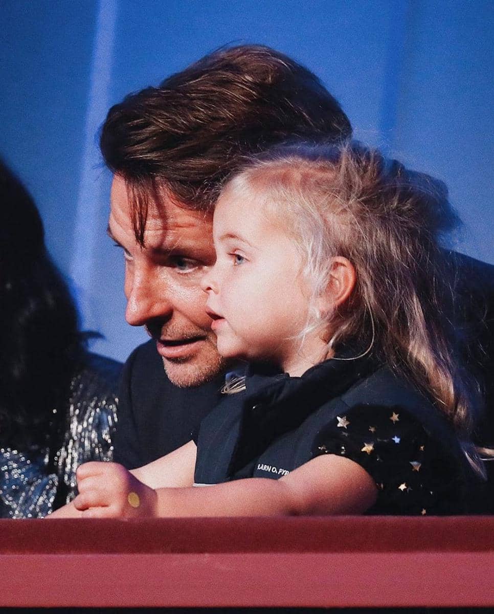 instagram.com/hello__ru